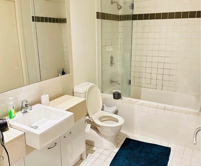 $240, Share-house, 3 bathrooms, Newport VIC 3015