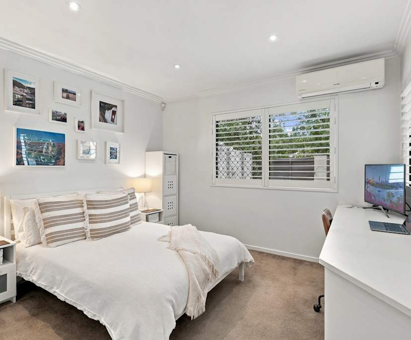 Furnished room with ensuite in a share house