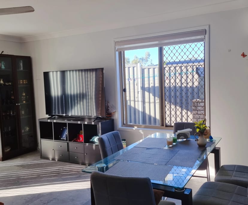 Room for Rent in Springfield Lakes, Brisbane 250,...