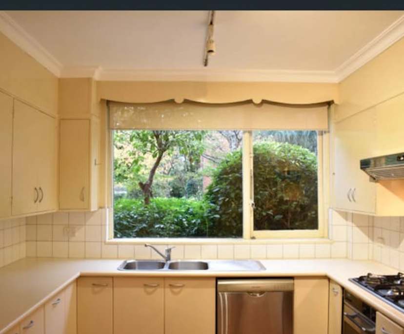 $375, Flatshare, 3 bathrooms, Kooyong VIC 3144