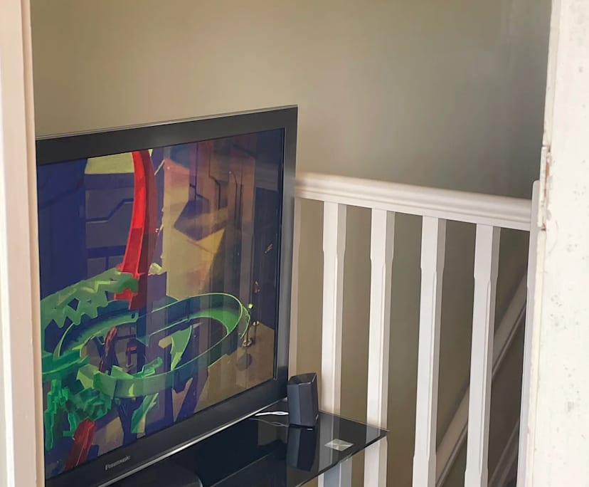 $320, Whole-property, 2 bathrooms, Toowong QLD 4066