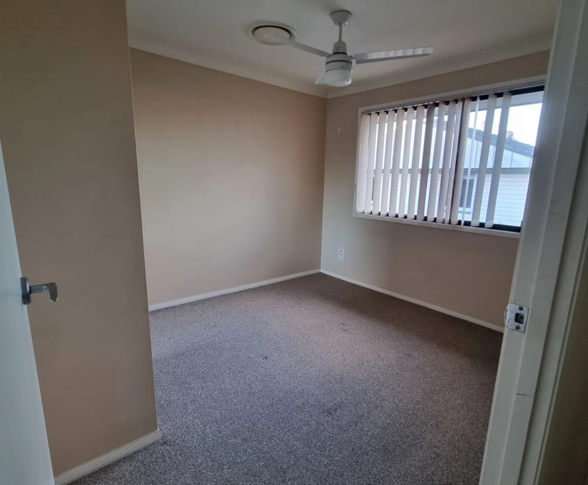 Room in a share house