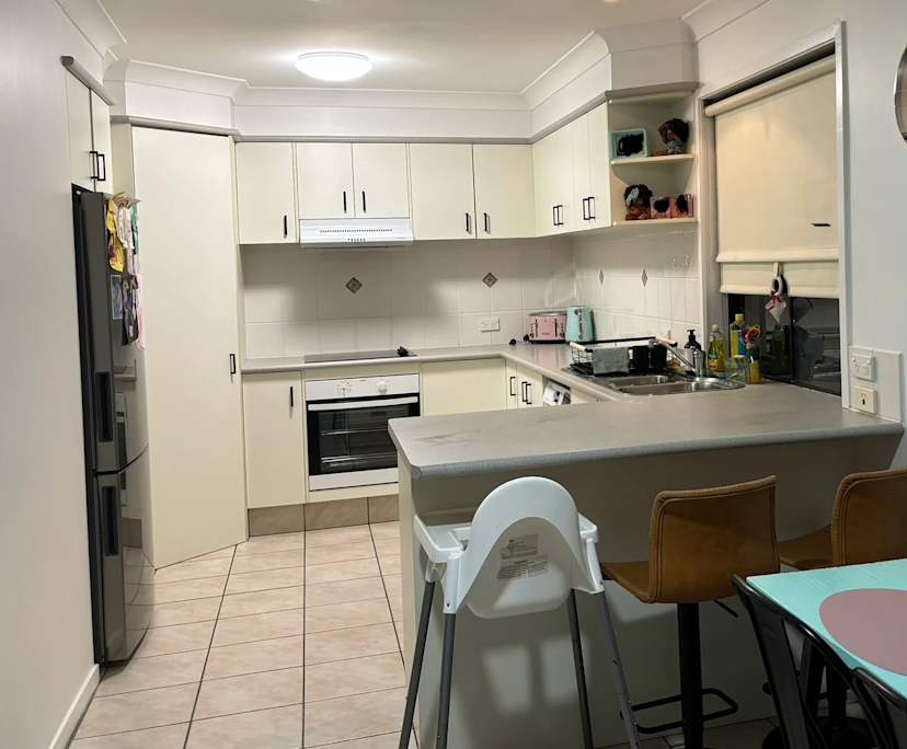 $310, Share-house, 4 bathrooms, Miami QLD 4220