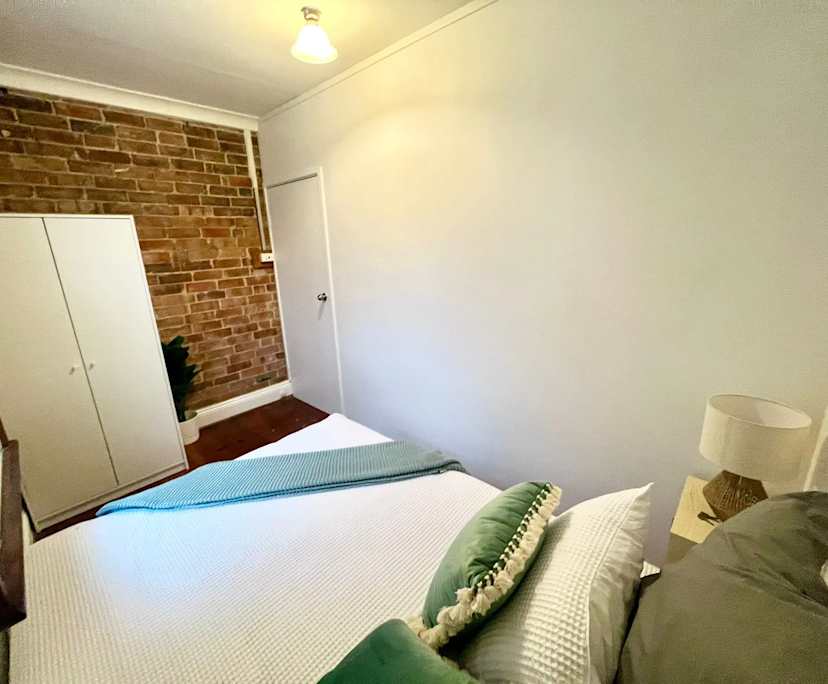 $275, Share-house, 4 bathrooms, Sydenham NSW 2044