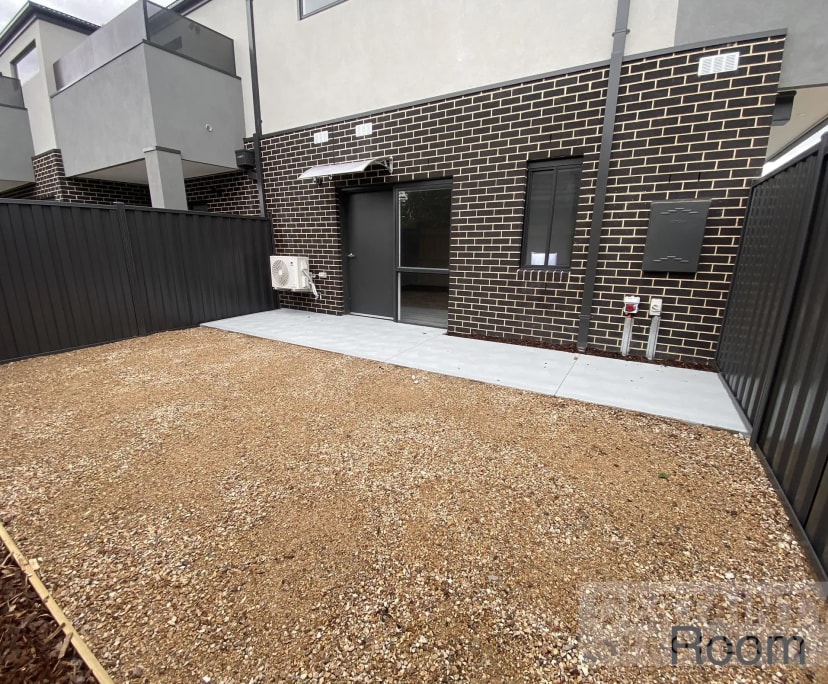 Room for Rent in Reservoir, Melbourne 320, Unfurn...