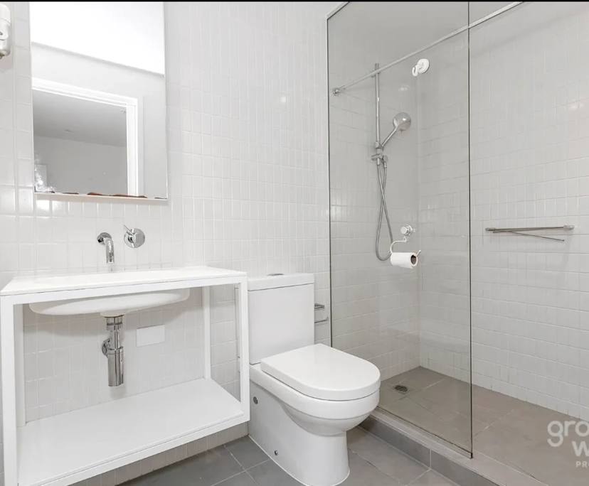 Whole property with 2 rooms for rent