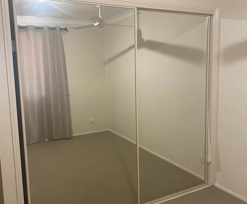$330, Share-house, 3 bathrooms, Biggera Waters QLD 4216