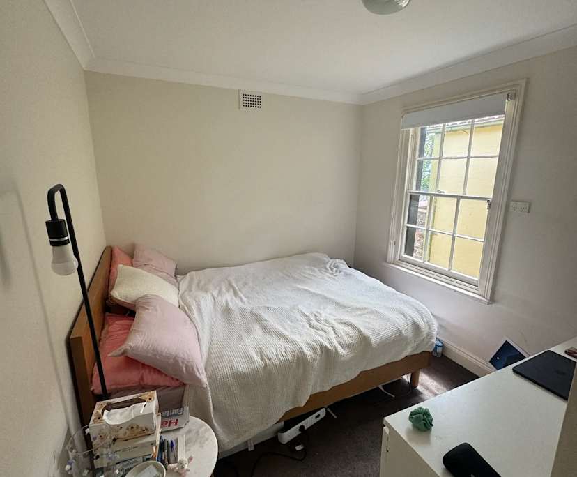 Unfurnished room in a share house