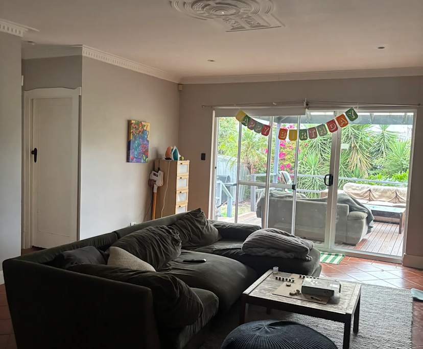 Room in a share house