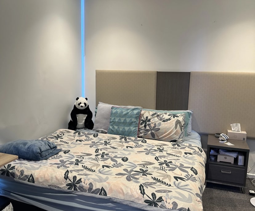 Furnished room with own bathroom