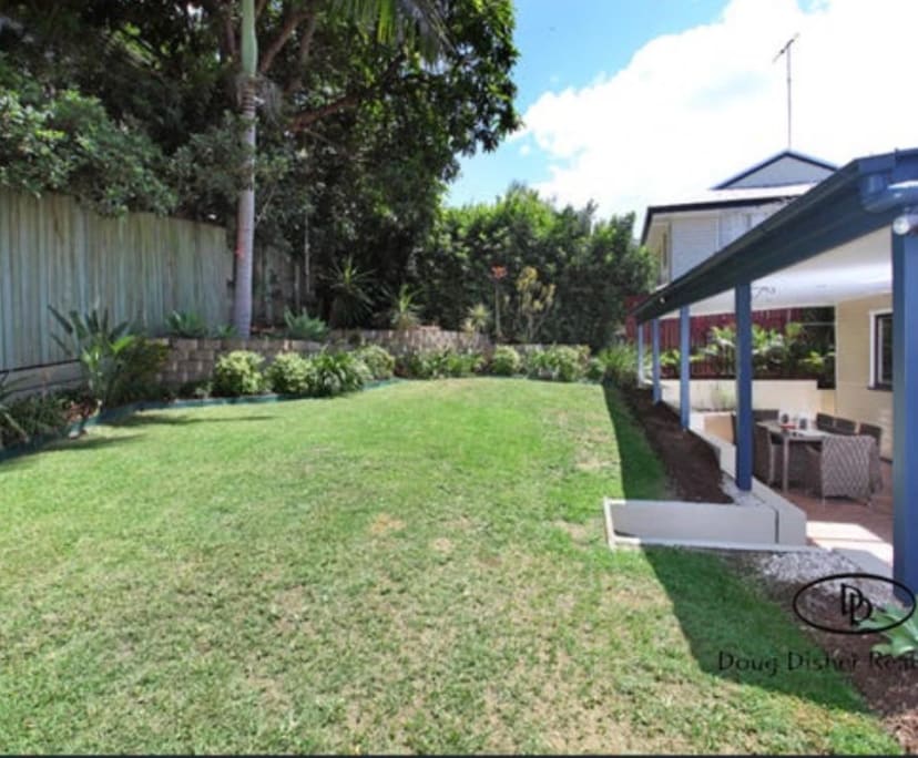 Room for Rent in Bardon, Brisbane 209, Unfurnishe...