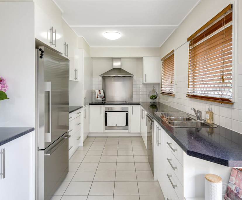 $204, Share-house, 4 bathrooms, Holland Park West QLD 4121