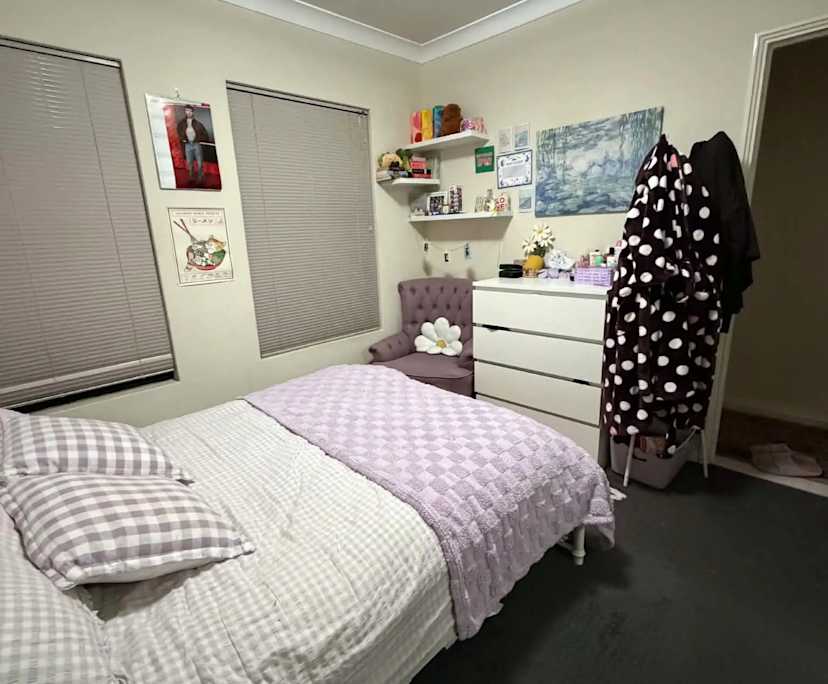 Unfurnished room with own bathroom