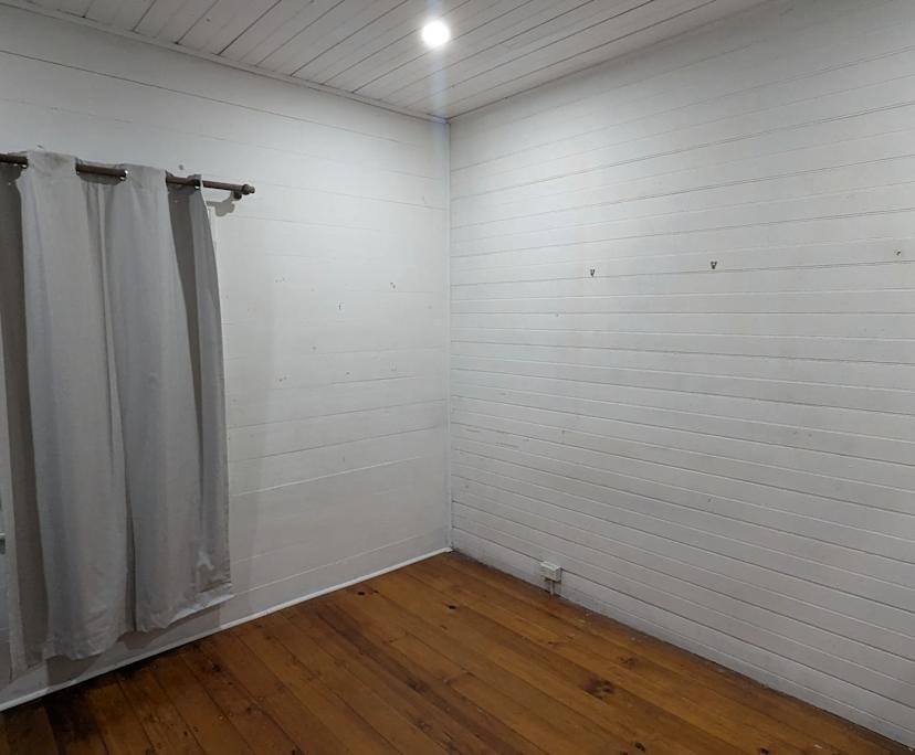 Unfurnished room in a share house