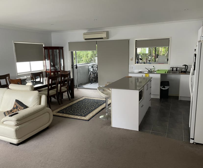 Room for Rent in Mount Gravatt East, Brisbane 300...