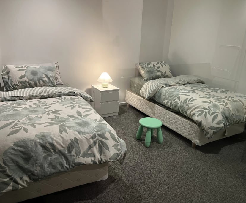 Furnished room in a flatshare