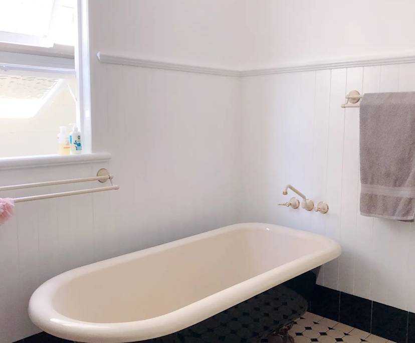 $850, Whole-property, 3 bathrooms, Kangaroo Point QLD 4169