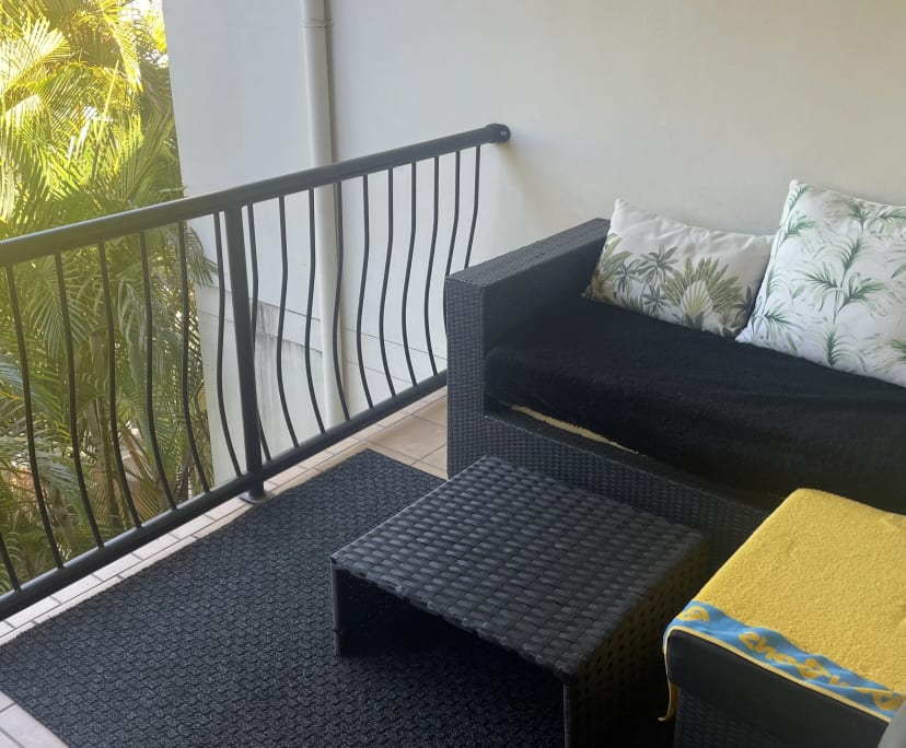 Furnished room in a flatshare