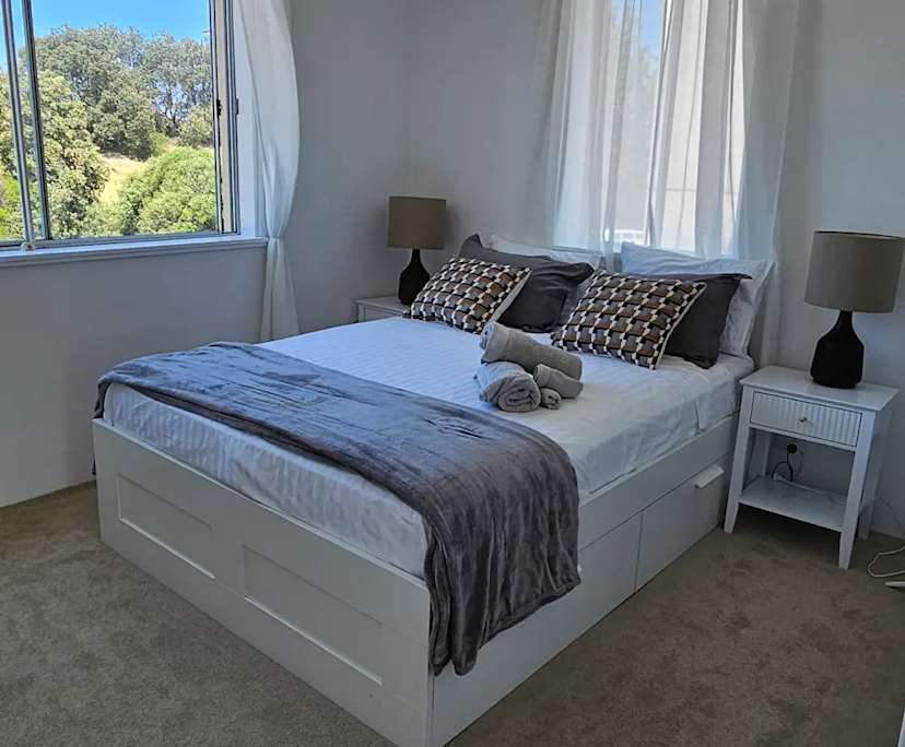 $1,490, Whole-property, 2 bathrooms, North Bondi NSW 2026