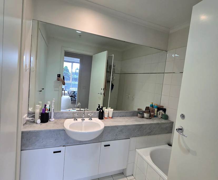 $380, Flatshare, 2 bathrooms, Melbourne VIC 3004