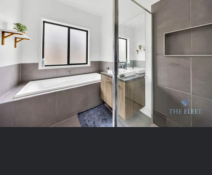 Room in a share house