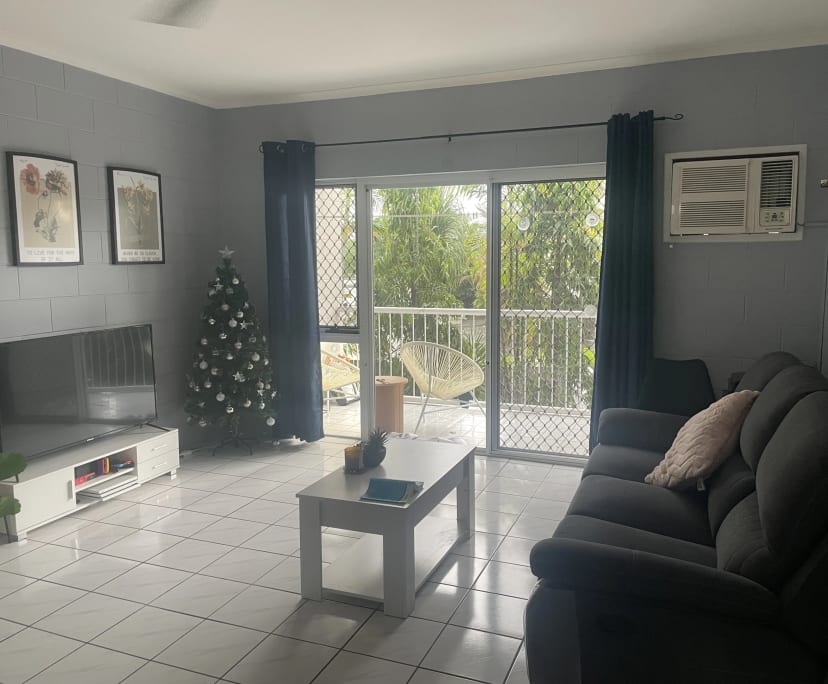 Unfurnished room in a flatshare