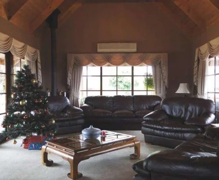 Room in a share house
