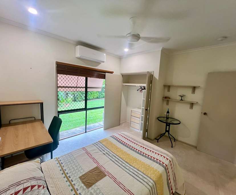 Furnished room in a share house