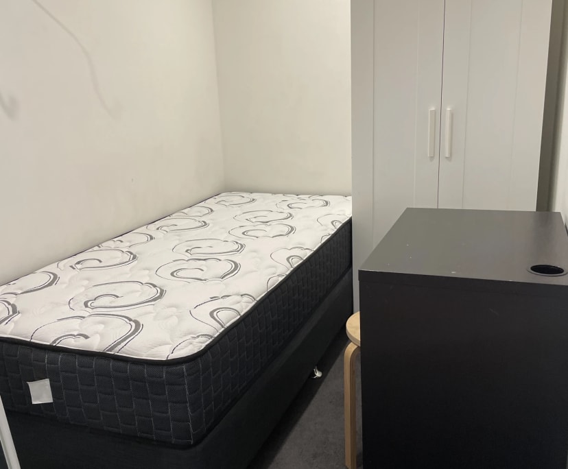 $750, Whole-property, 2 bathrooms, West Melbourne VIC 3003