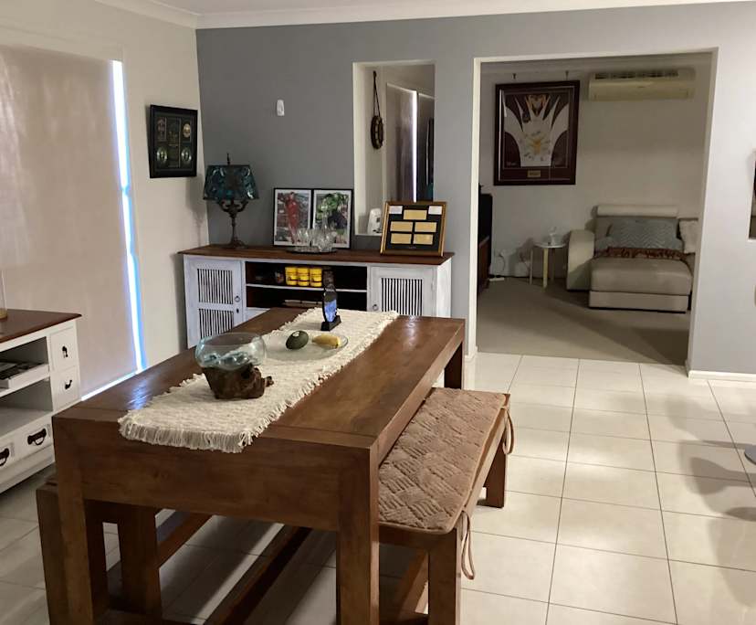 Room in a share house