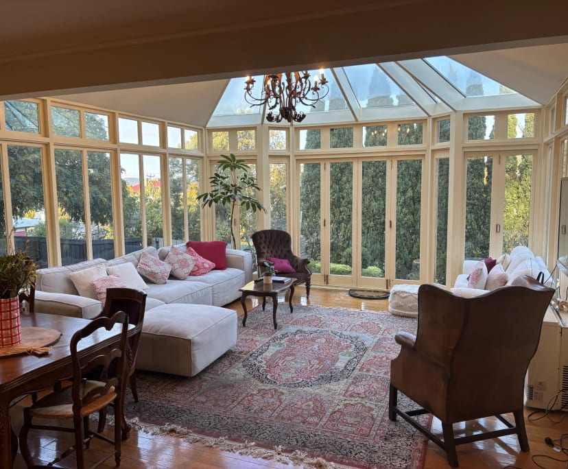 Room in a share house