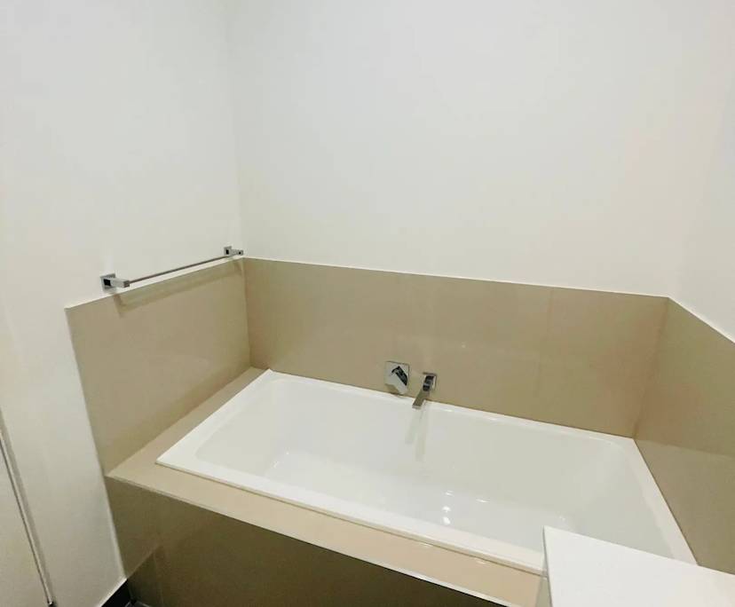 $220, Share-house, 3 bathrooms, Doveton VIC 3177