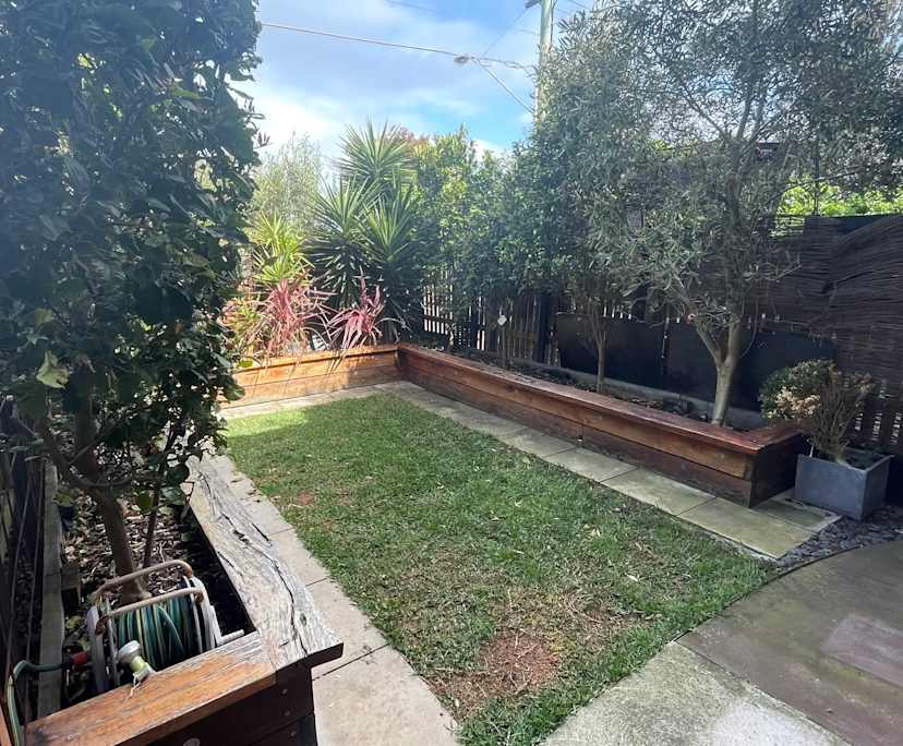 Unfurnished room with own bathroom