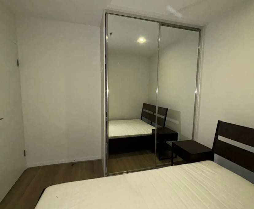 $900, Whole-property, 2 bathrooms, Melbourne VIC 3000