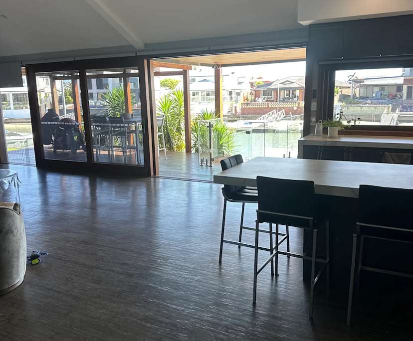 $400, Share-house, 3 bathrooms, Paradise Point QLD 4216