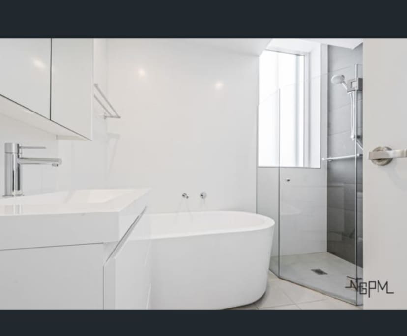 Unfurnished room with own bathroom