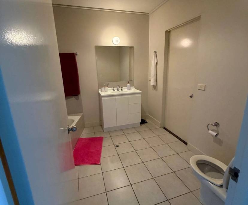 $340, Share-house, 3 bathrooms, Lorne VIC 3232