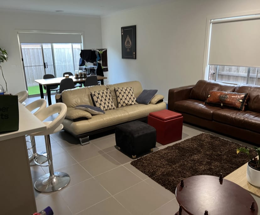 Room in a share house