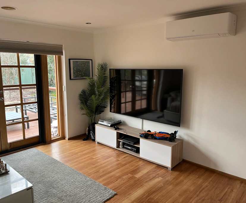 Room in a share house