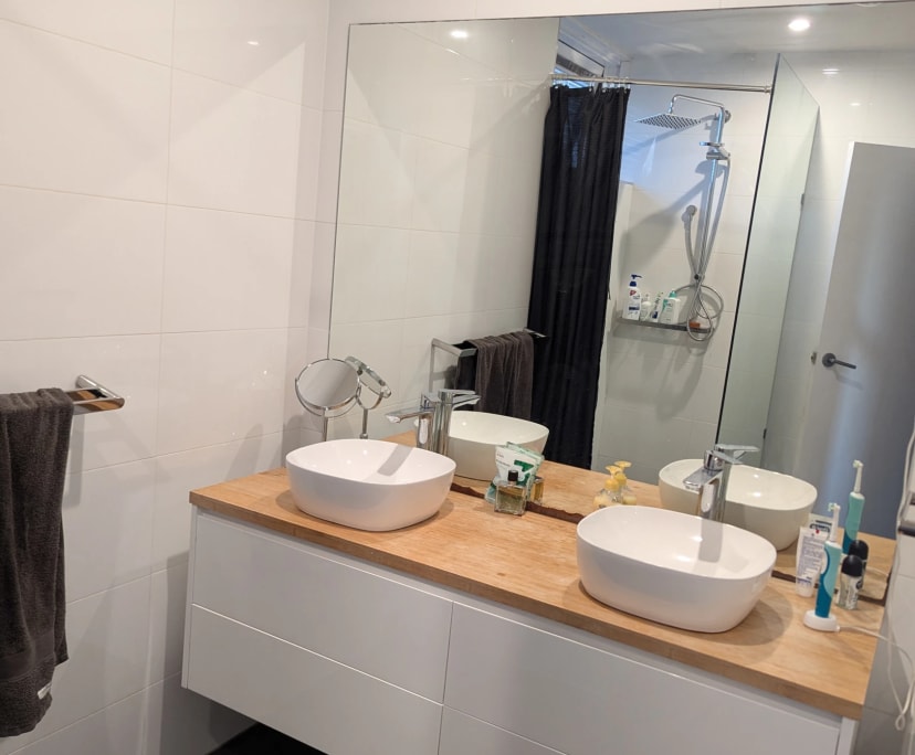 $300, Flatshare, 2 bathrooms, Ripponlea VIC 3185