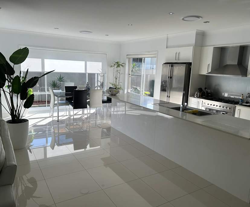 $400, Share-house, 4 bathrooms, Hope Island QLD 4212