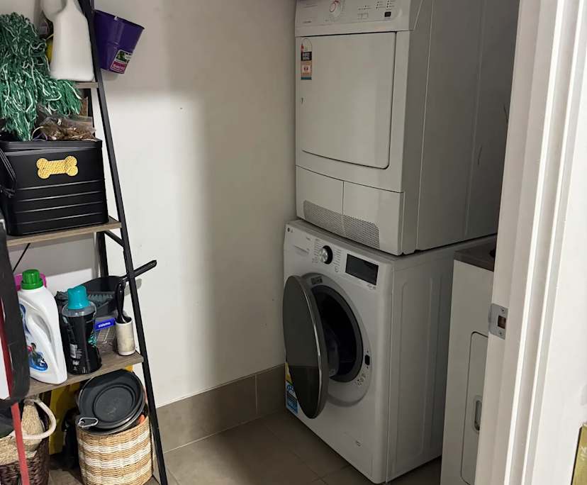 $325, Share-house, 3 bathrooms, Gillieston Heights NSW 2321