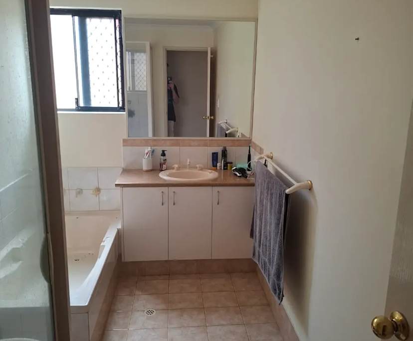 $315, Flatshare, 3 bathrooms, Innaloo WA 6018