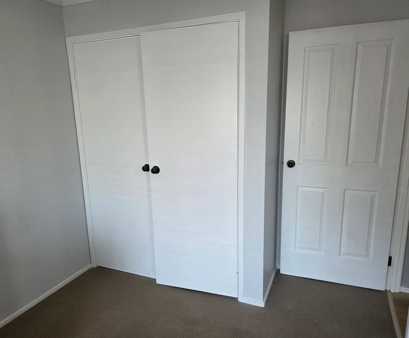 Unfurnished room with own bathroom