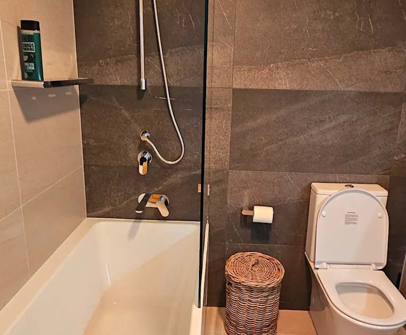 $300, Share-house, 3 bathrooms, The Entrance NSW 2261