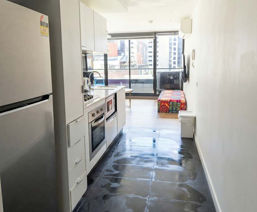 $1,350, Whole-property, 2 bathrooms, Melbourne VIC 3000