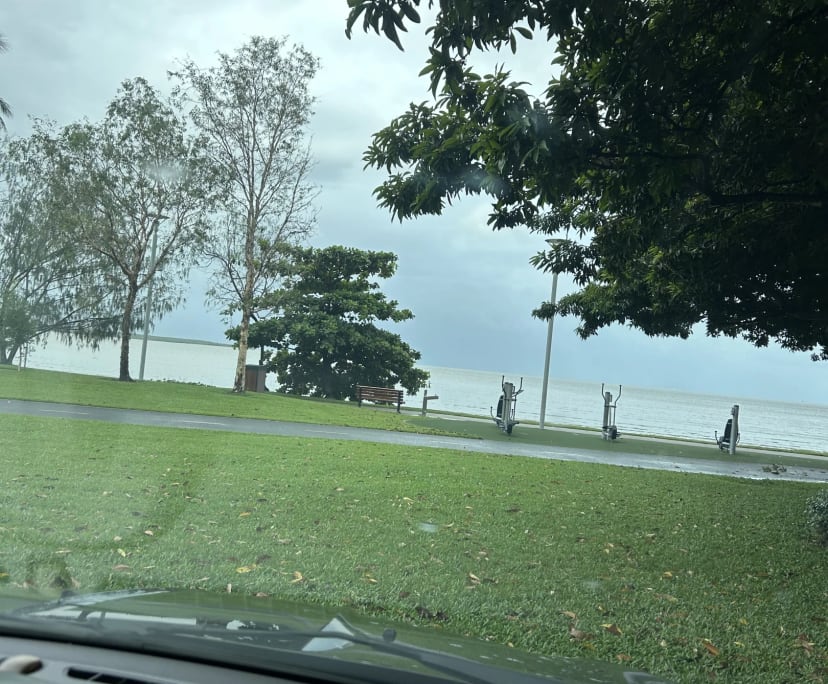 $250, Share-house, 3 bathrooms, Holloways Beach QLD 4878