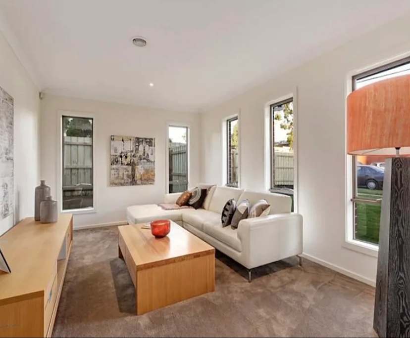 Unfurnished room in a share house