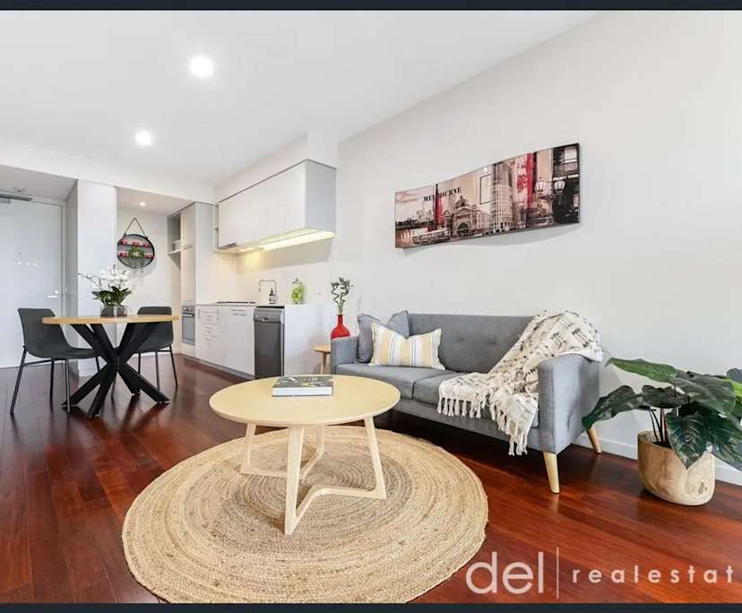 Room with ensuite in a flatshare