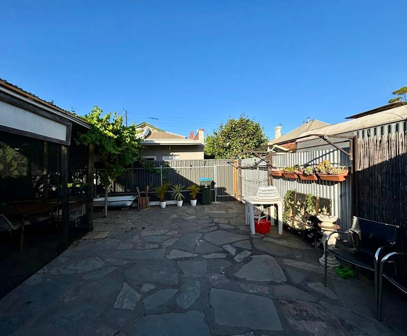 $495, Granny-flat, 1 bathroom, Largs Bay SA 5016